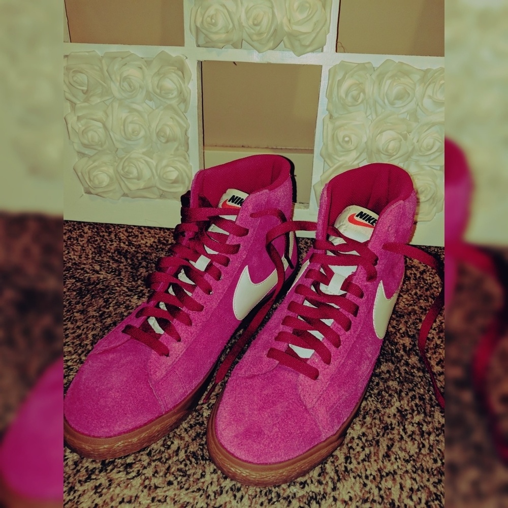 New Nike Blazer Mid Suede Pink High Tops size 9.5